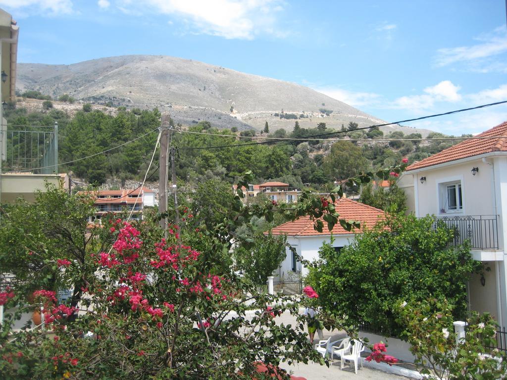 Giannos Apartments Agia Efimia Exteriör bild